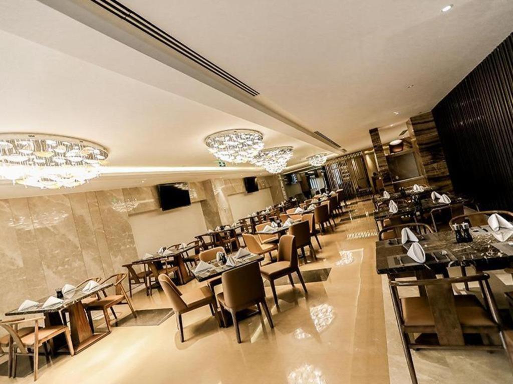 Xianyang Licai Tianqi Hotel מראה חיצוני תמונה